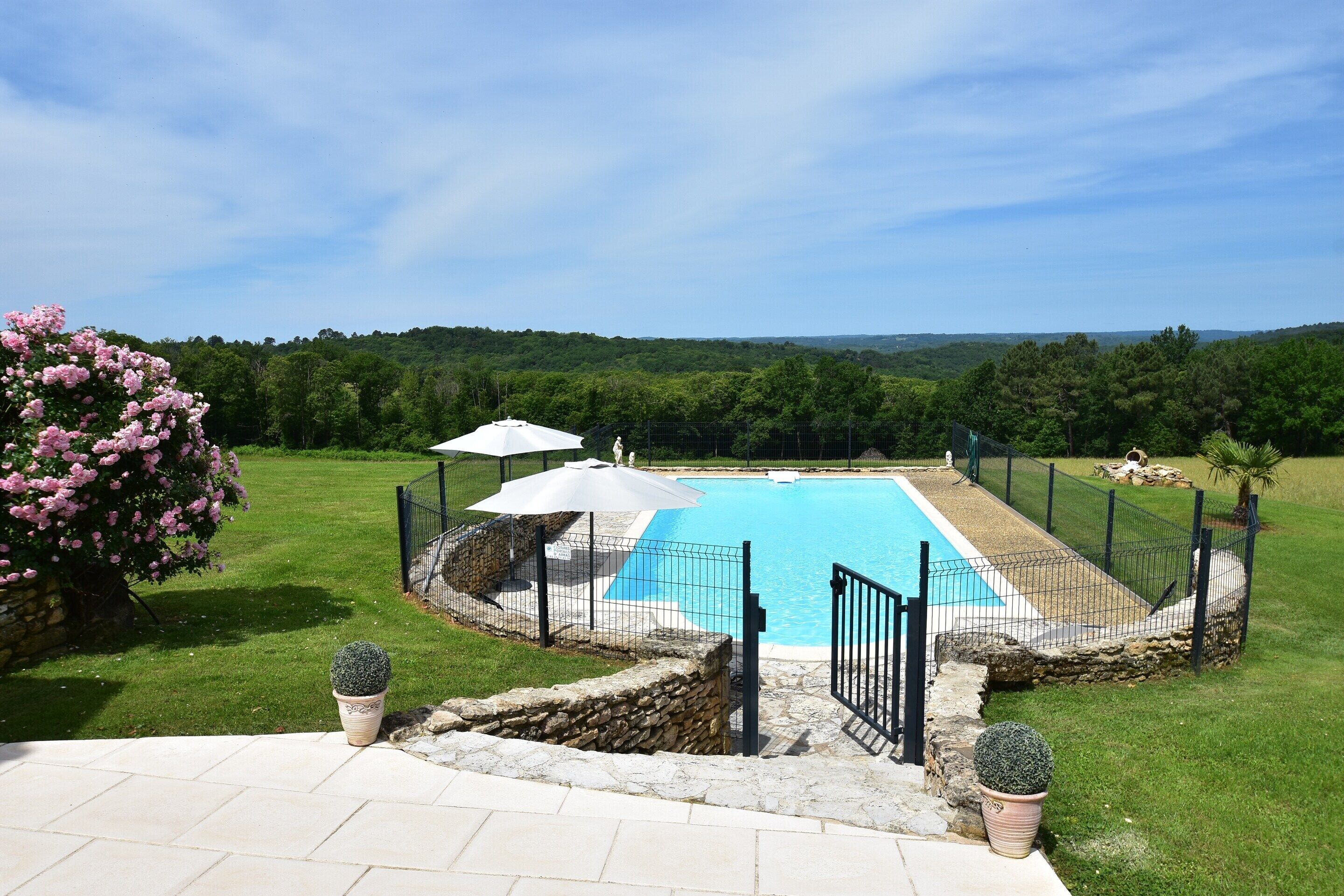 House | Pool