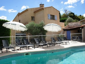 Exterior - Elite Holiday Home in Greasque France With Swimming Pool (Greasque)