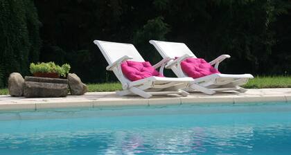 Cosy House With Private Pool Near Valence
