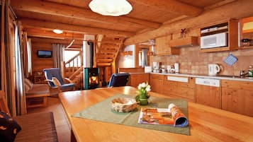 Chalet | Woonkamer | Een dvd-speler