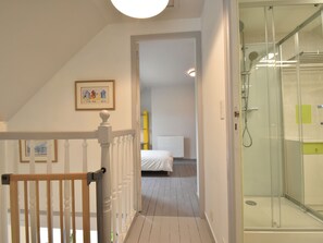 2 bedrooms, individually furnished - Spacious Holiday Home in Saint-germain-sur-ay With Terrace (Saint-Germain-sur-Ay)