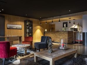 Reception - Stylish Apartment Near the Ski-slopes of L'alpe Dhuez (Huez)