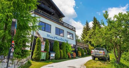 Spacious Villa in Afritz am See with Hot Tub