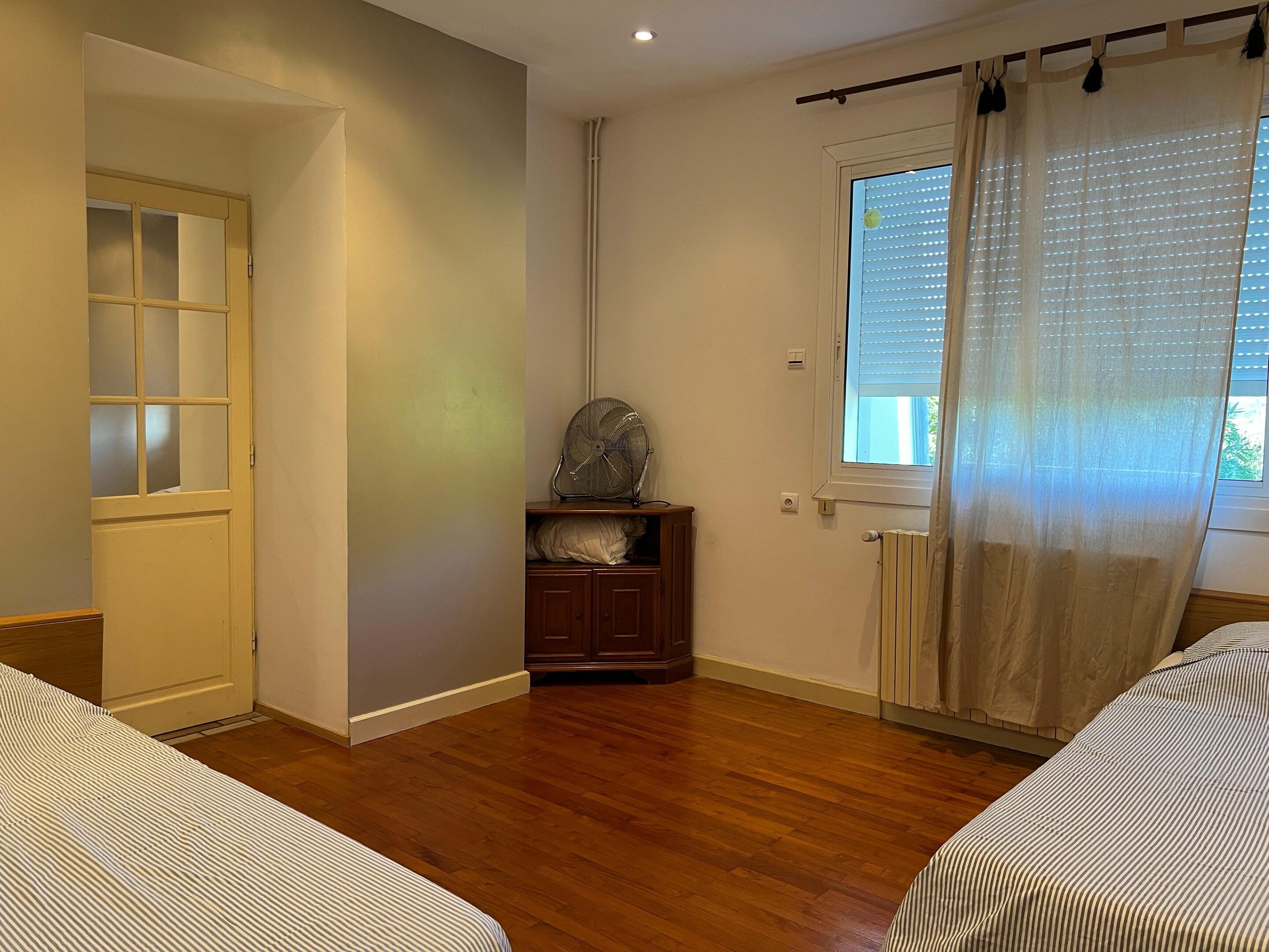 Villa | 3 bedrooms, iron/ironing board, individually furnished