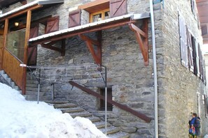 Exterior - Spacious Chalet With a Cosy Atmosphere (Les Belleville)