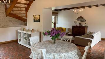 House | Dining