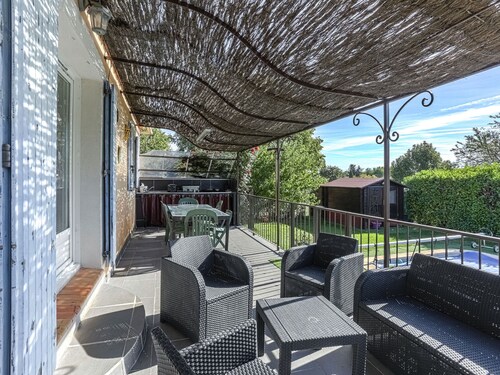 Child-friendly Holiday Home With Many Facilities in Aix-en Provence