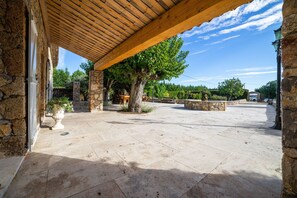 House | Balcony - Stone Home in France With Private Pool (Les Arcs-sur-Argens)