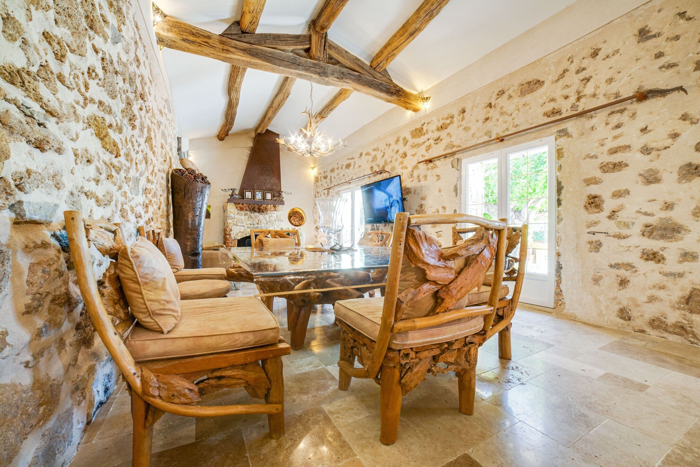 House | Dining