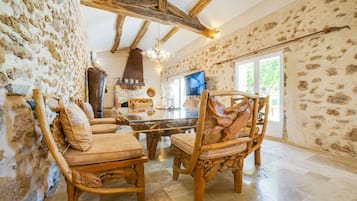 House | Dining