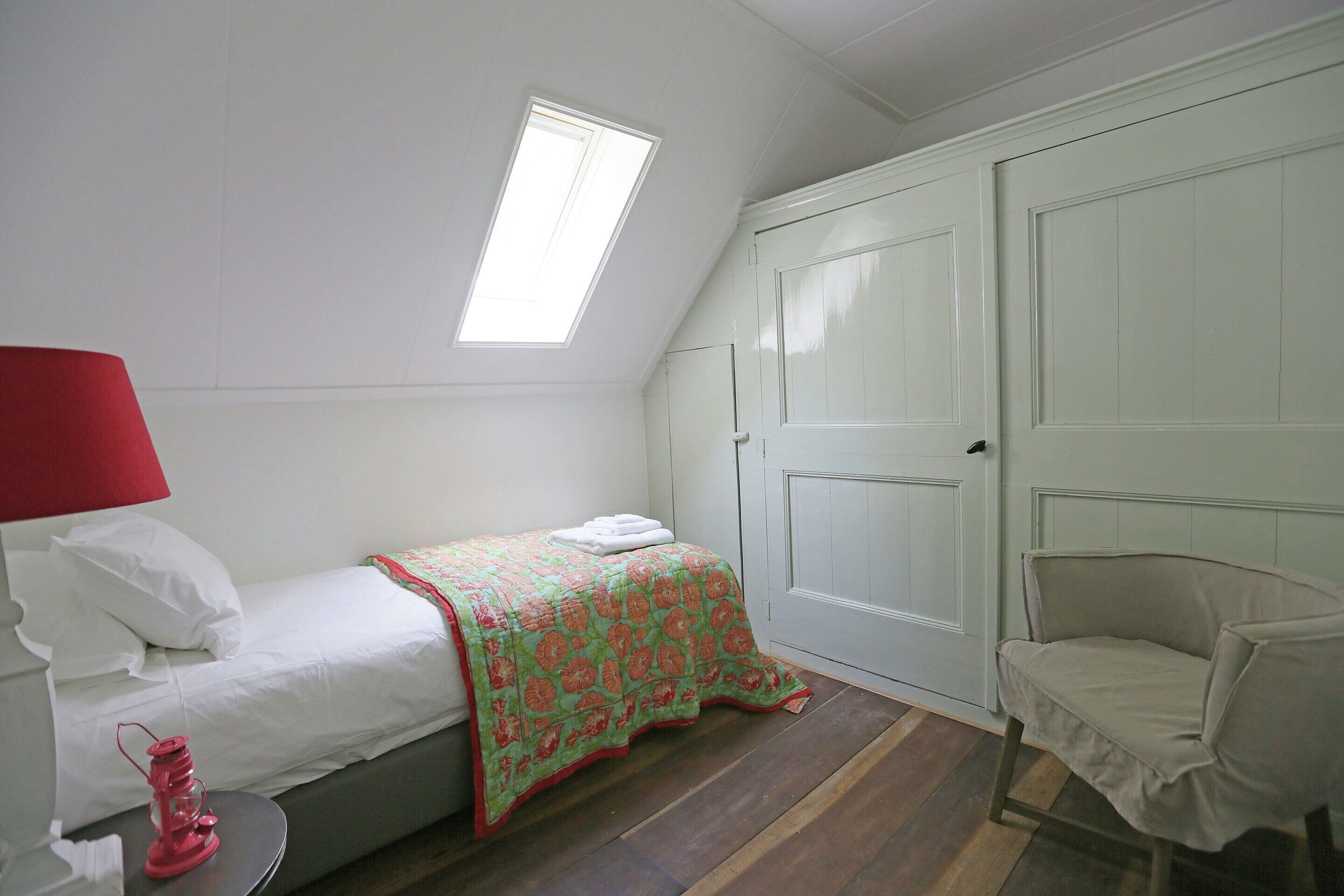 Rumah | 5 kamar tidur dan dilengkapi dengan perabotan berbeda-beda