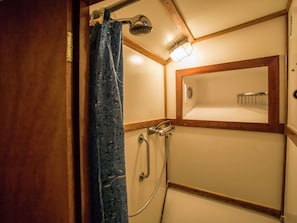 Mobile Home | Bathroom | Shower - The Ship De Luciana was Built in 1916 (Rotterdam)