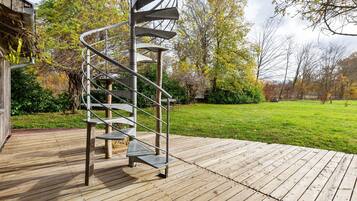 House | Property grounds