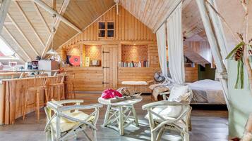House | Dining