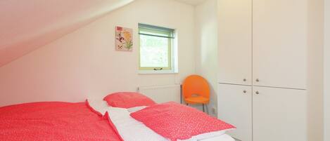 House | 4 bedrooms, individually furnished