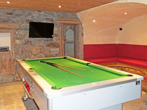 Luxury Chalet in Champagny-en-vanoise With Balcony