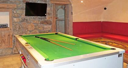 Luxury Chalet in Champagny-en-vanoise With Balcony