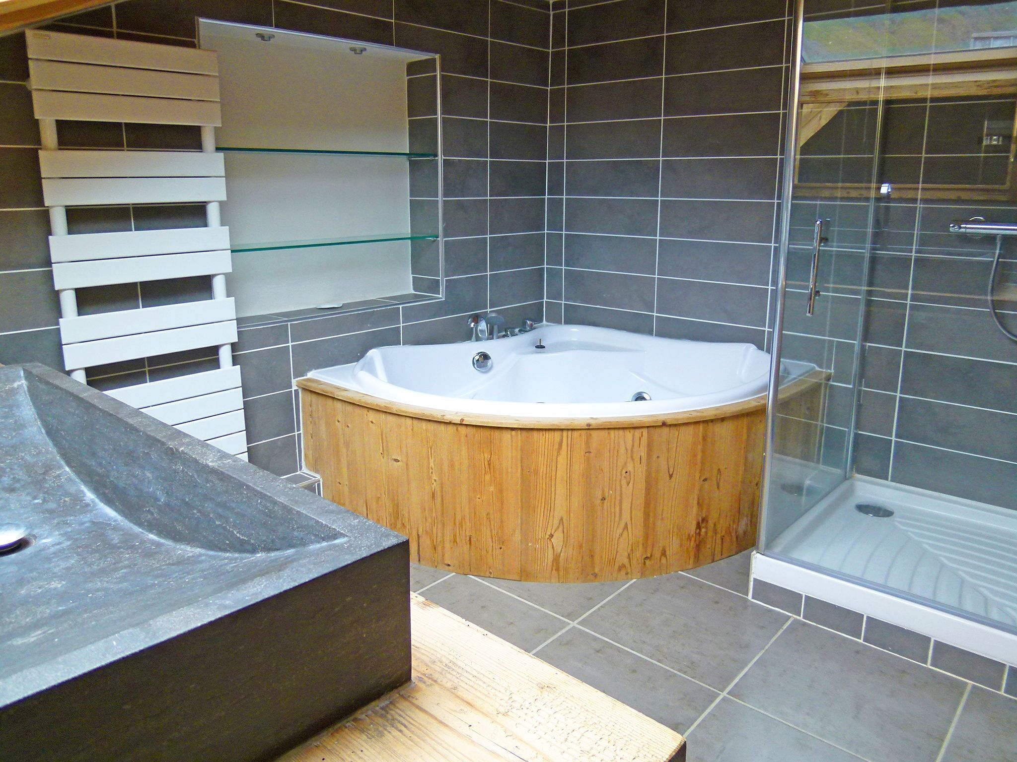 Bathtub