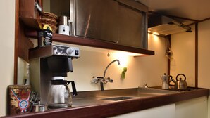 Private kitchen | Fridge, oven - Comfortable Boat in Groningen With Barbecue (Groningen)