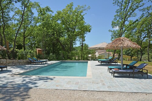 Villa in Montauroux With Pool and Hill Views