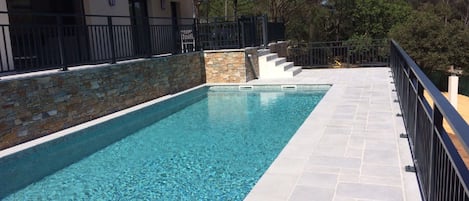 Villa | Piscine | Piscine intérieure, piscine extérieure