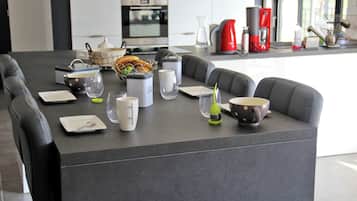 Villa | Dining