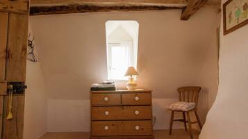 Cottage | Room amenity