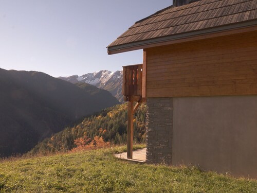 Beautiful Chalet on the Edge of the Center of Pra Loup