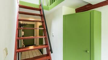 2 slaapkamers, individueel gemeubileerd, beddengoed