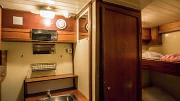 Mobile Home | Bilik Mandi | Pancuran mandi