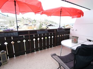 Dining - Cozy Apartment near Ski Area in Maria Alm (Maria Alm am Steinernen Meer)