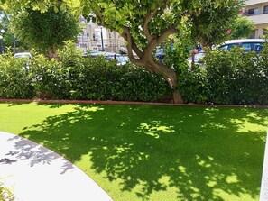 Property grounds - The Metropolis Residence Rhodes (Rodos)