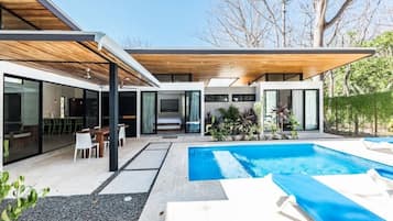 Piscine extérieure