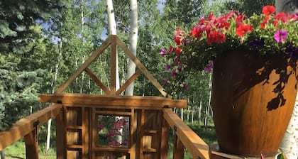 ❤️ Colorado Log Cabin in the Aspens with a Hot Tub