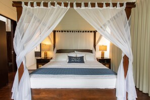 4 bedrooms, in-room safe, free WiFi, bed sheets - El NIDO, Pristine Beach Nearby (Nosara)