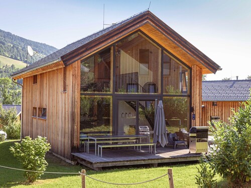 Welcoming Chalet With Whirlpool