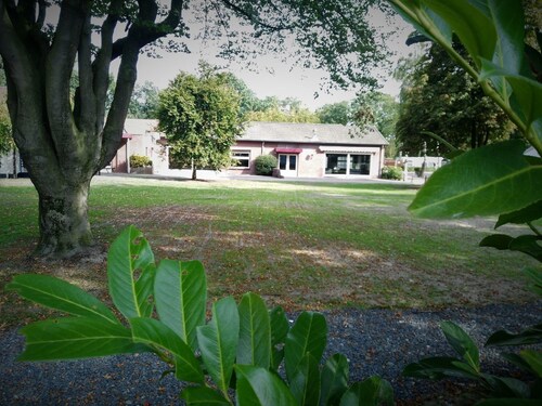 Spacious Accommodation With a Cosy bar and its own Cinema