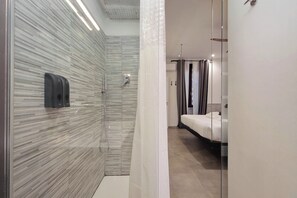 Habitació Deluxe | Matalassos d'escuma viscoelàstica, minibar i caixa forta a l'habitació 