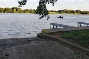 Unclassified image, 4 of 12, button - PrivateDeck* Boat Slip Included**StepsfromLake! (Kingsland)