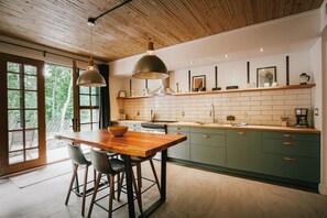 Loft | Cocina privada | Cafetera y tetera y tetera eléctrica 
