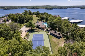 Sports court - Regatta Bay 320 - Park-like setting in Regatta Bay (Village of Four Seasons)