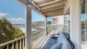 Property grounds - Regatta Bay 320 - Park-like setting in Regatta Bay (Village of Four Seasons)