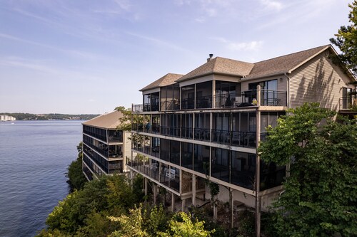 Falls 138 - Fabulous Falls 4 Bdrm Condo