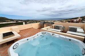 Outdoor spa tub - Ocean View Stay: Private Pool, Hot Tub, & Fire Pit (Cabo San Lucas)