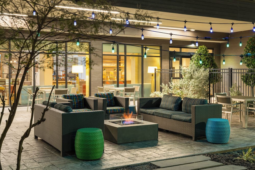 EVEN Hotel Shenandoah - The Woodlands by IHG