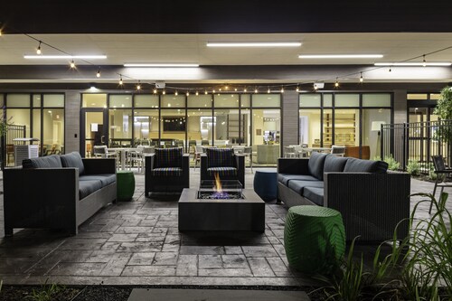 EVEN Hotel Shenandoah - The Woodlands by IHG