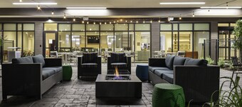 EVEN Hotel Shenandoah - The Woodlands by IHG