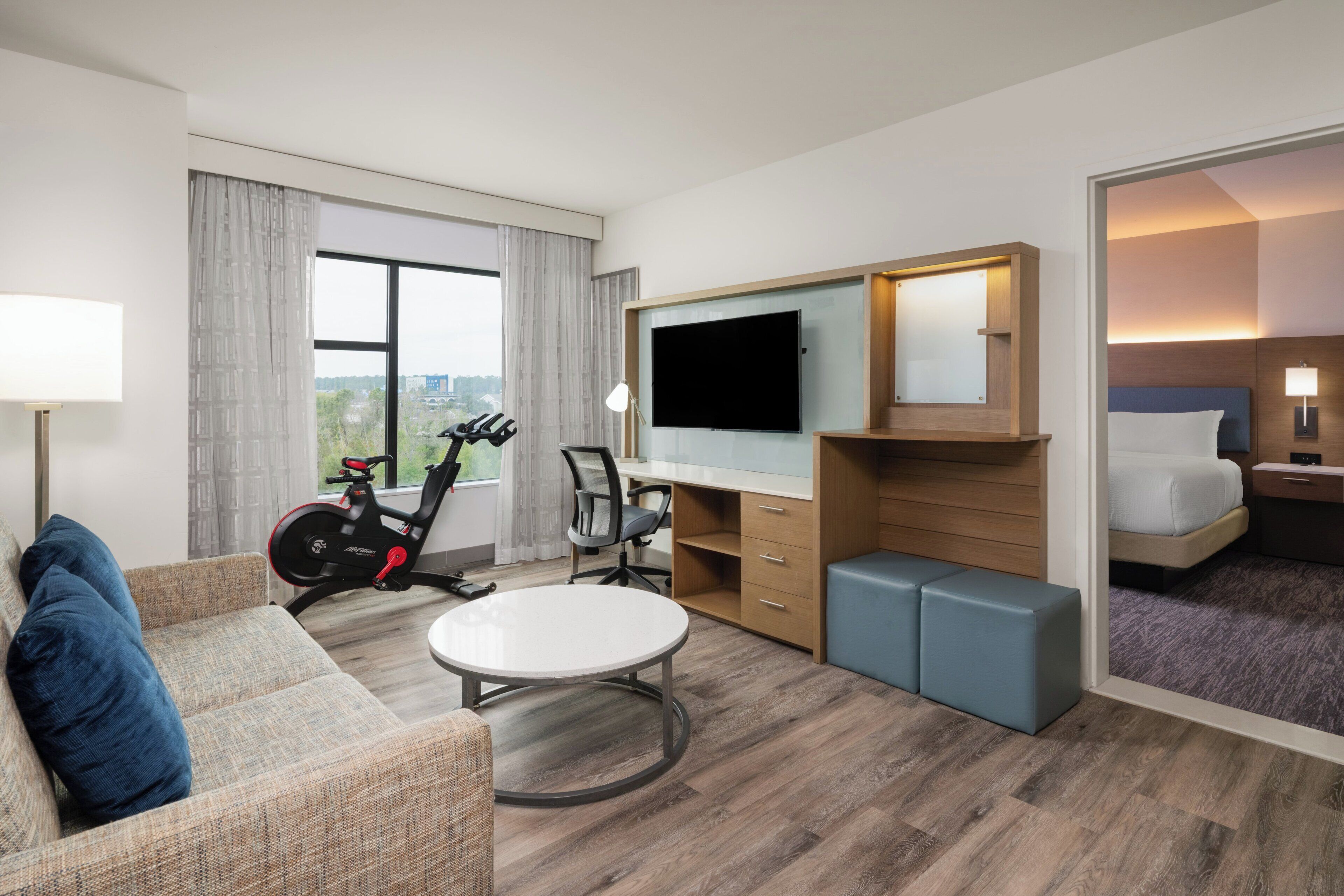 Suite, 1 camera da letto, doccia a filo pavimento (Mobility Accessible) | Biancheria da letto di alta qualità, copriletto in piuma