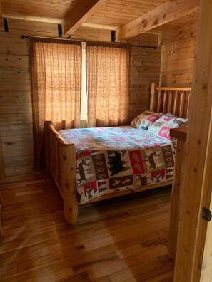 4 Schlafzimmer, Reisekinderbett, WLAN, Bettwäsche