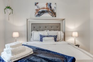 3 bedrooms, WiFi - Modern and Stunning townhouse close to KSU (Kennesaw)